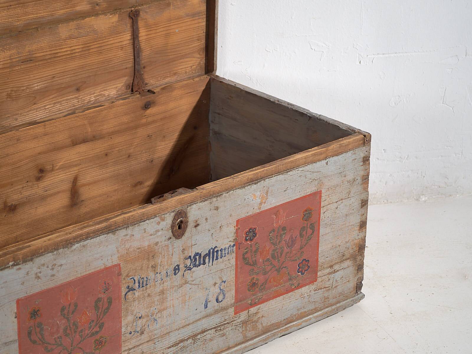 Antique grey trunk with floral details dated 1878 #26