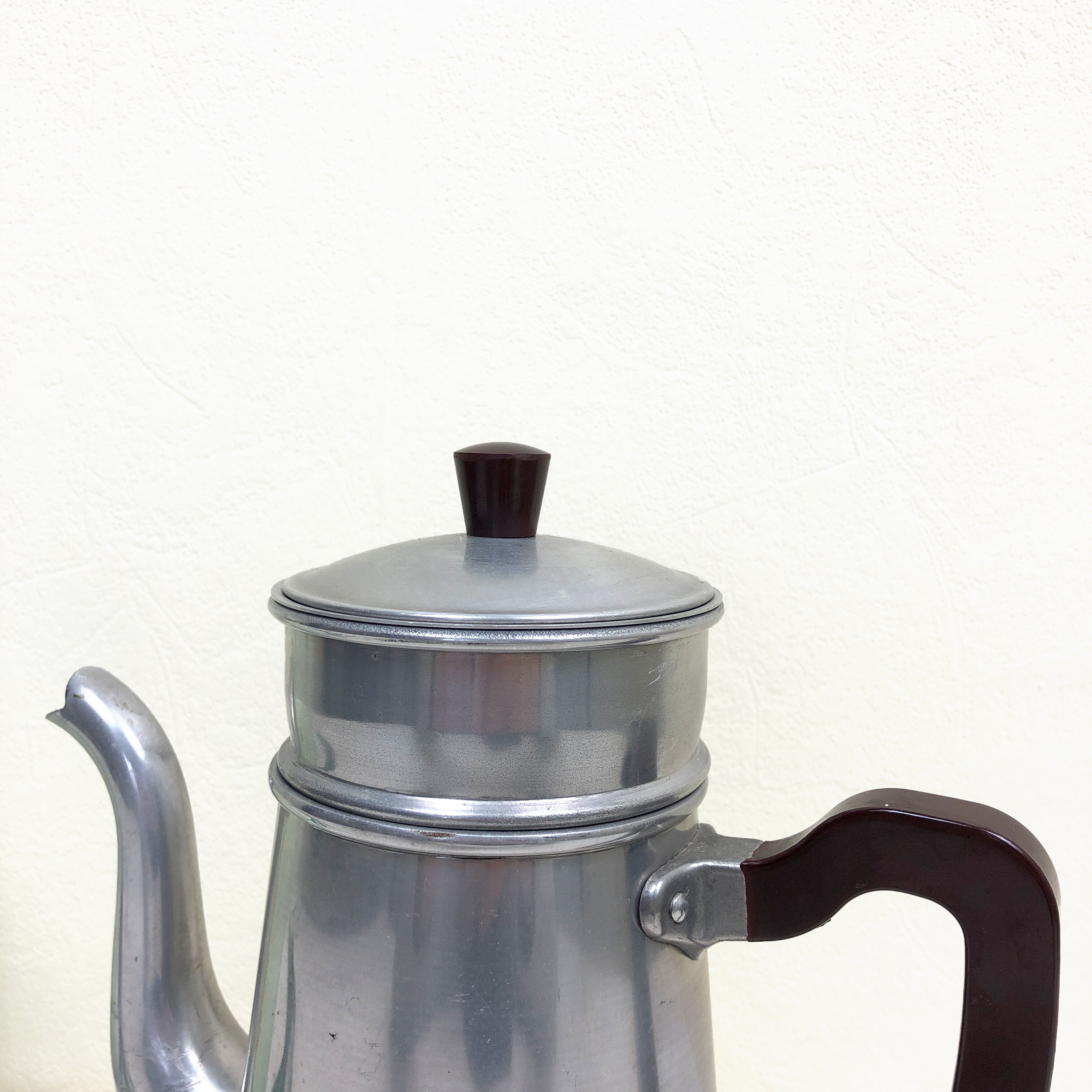 Former aluminum coffee maker