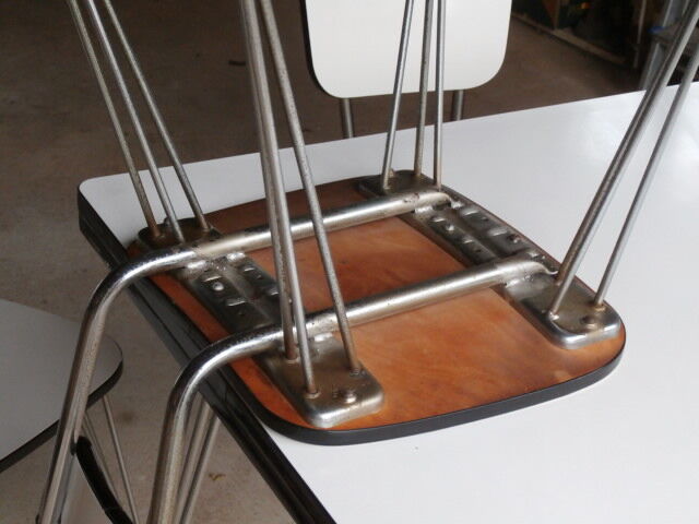 Table and Chair set in formica foot Eiffel Tower of the 1970s