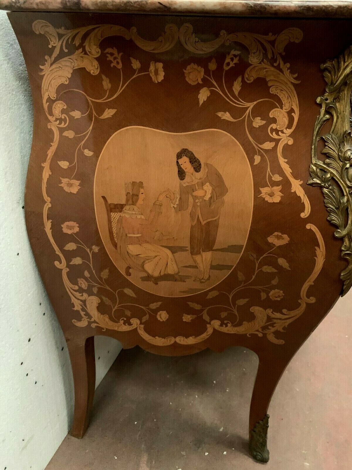 Louis XV-style curved dresser 20th century