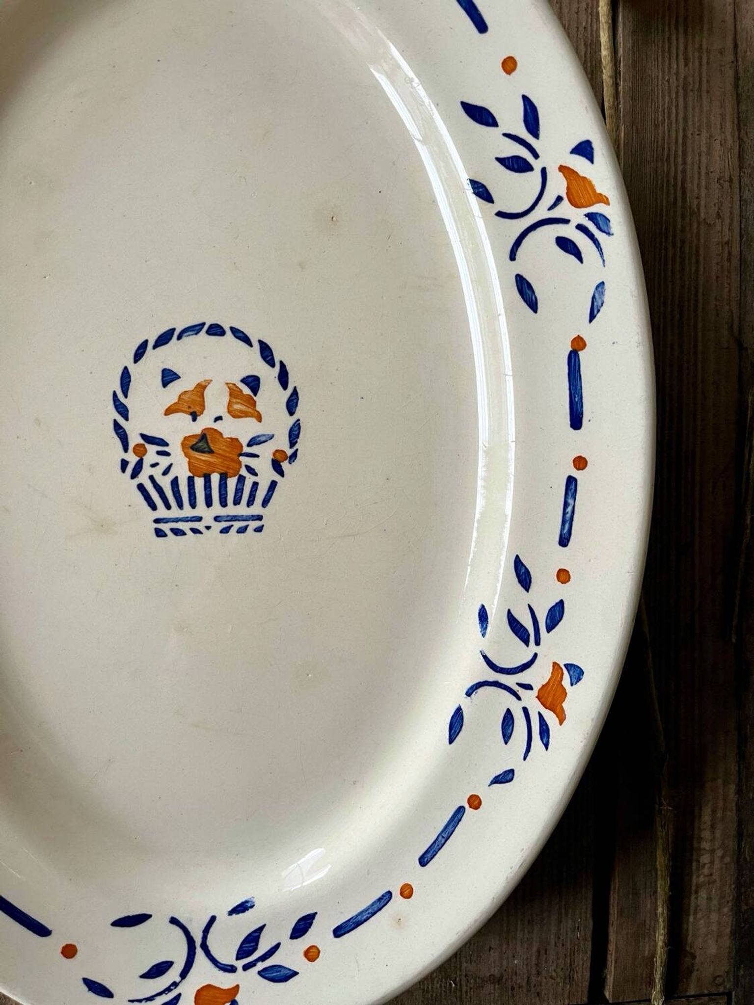 Plat terre de fer