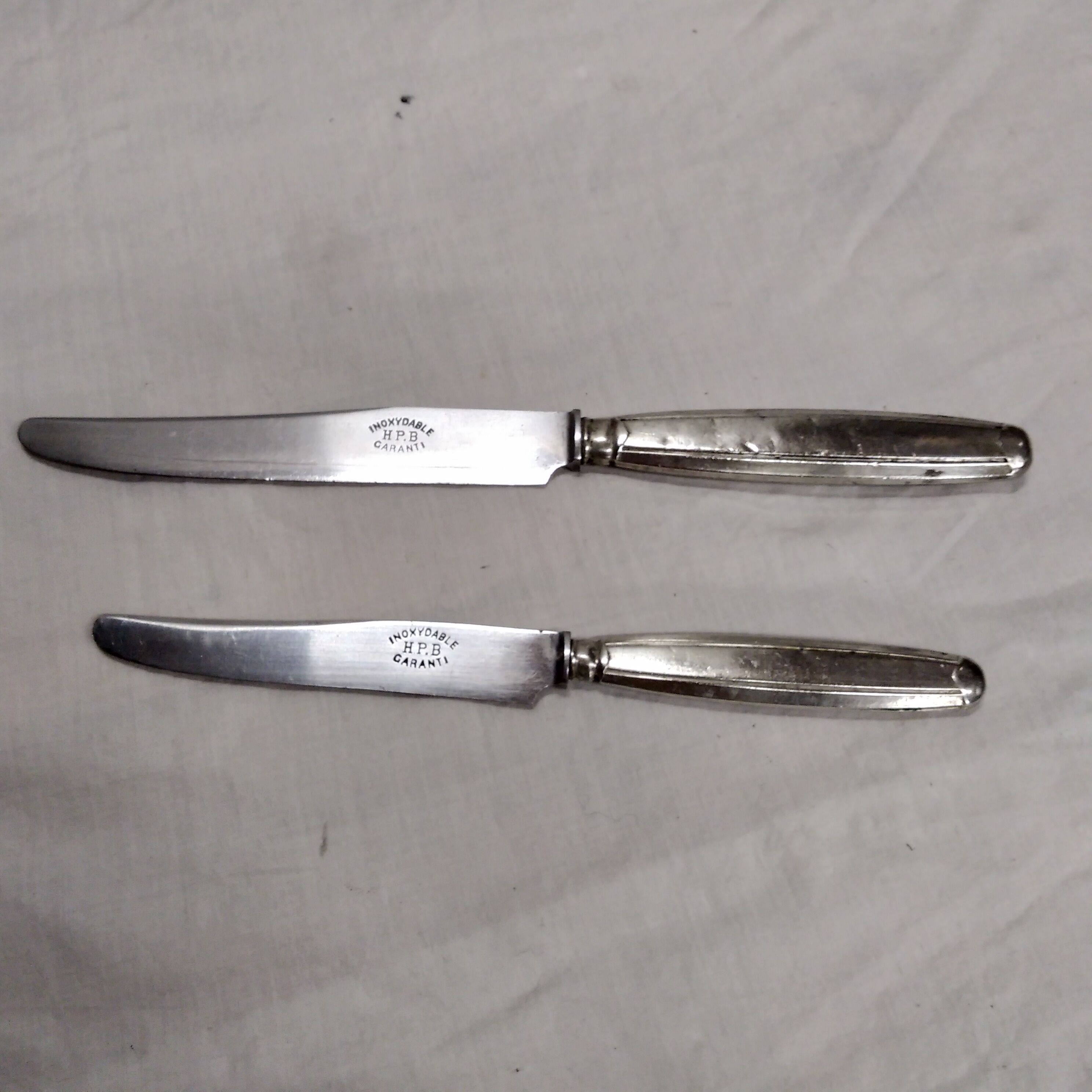 Service Table knives and dessert knives