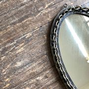 Miroir chaine brutaliste en fer battu 1960 h55cm