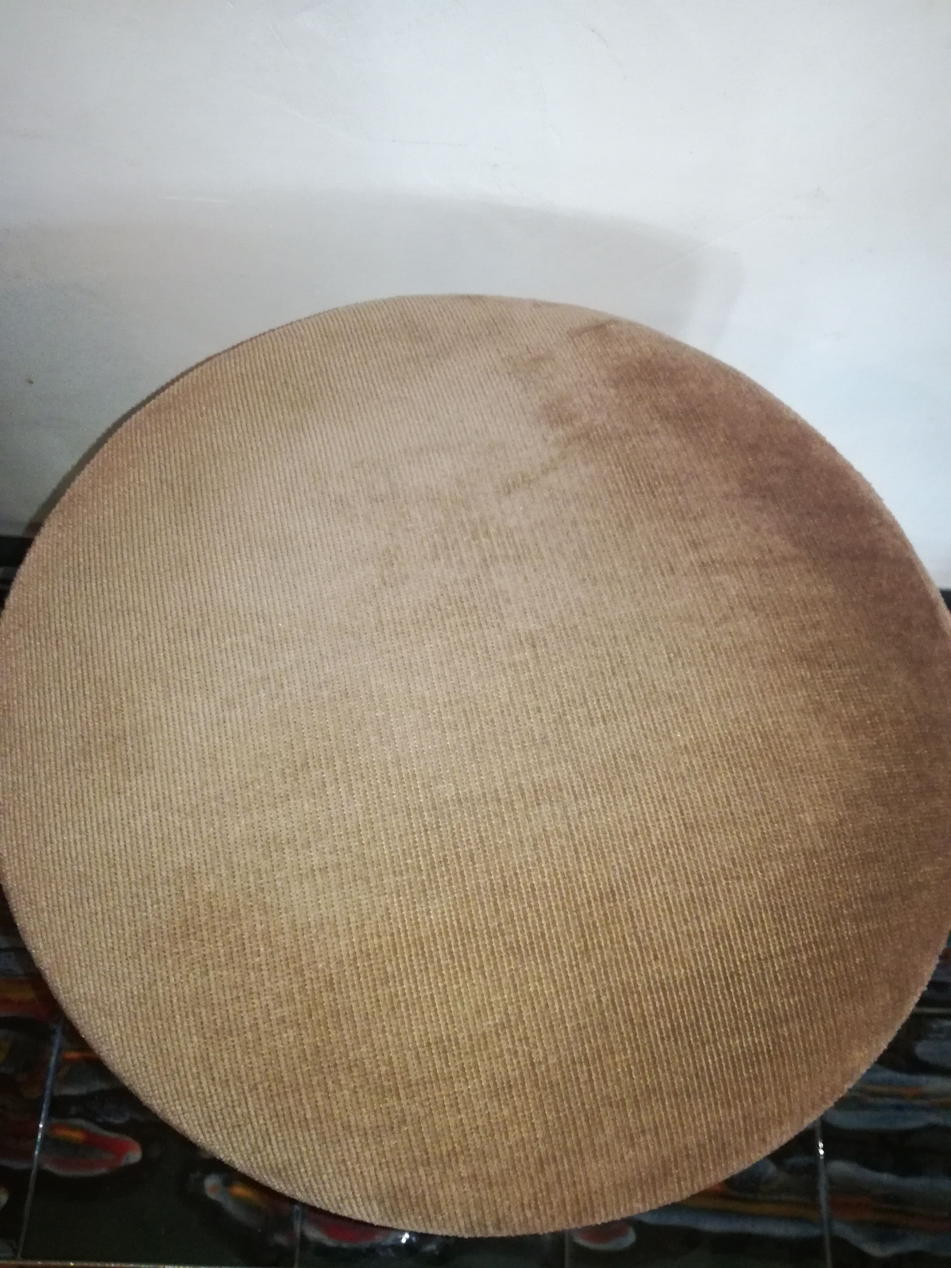 Velvet pouf