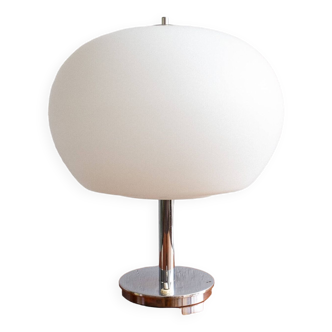 Lampe de table vintage en verre de lait fabriquée en Tchécoslovaquie, années 1970