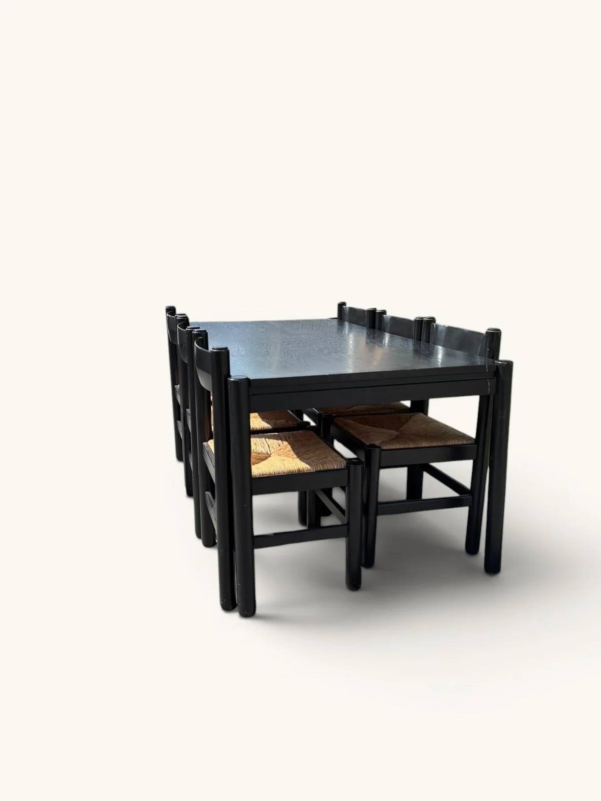 Table à manger avec 6 chaises de Vico Magistretti pour Cassina