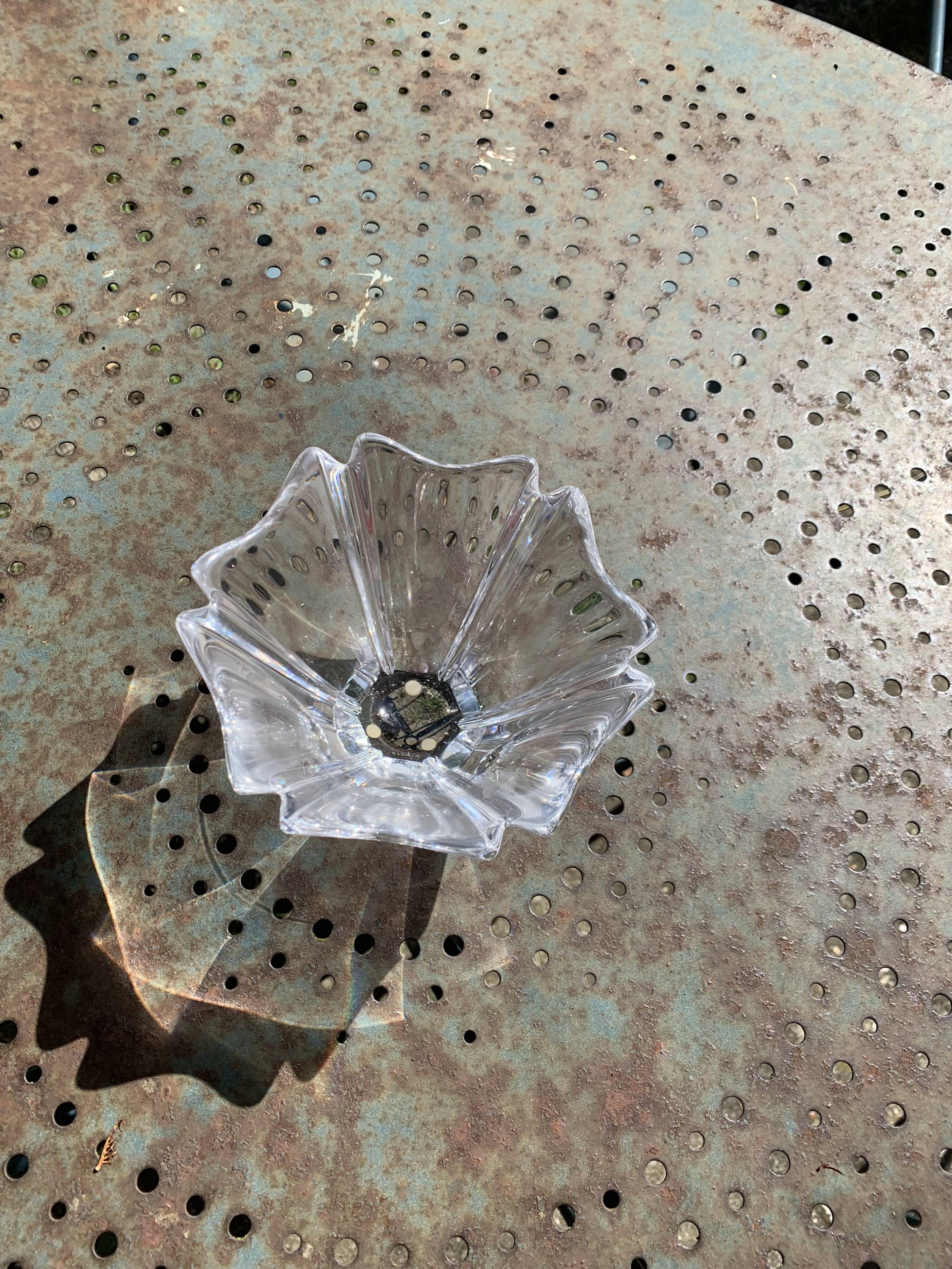 Crystal bowl in the shape of flowers, vintage Orrefors Sweden design