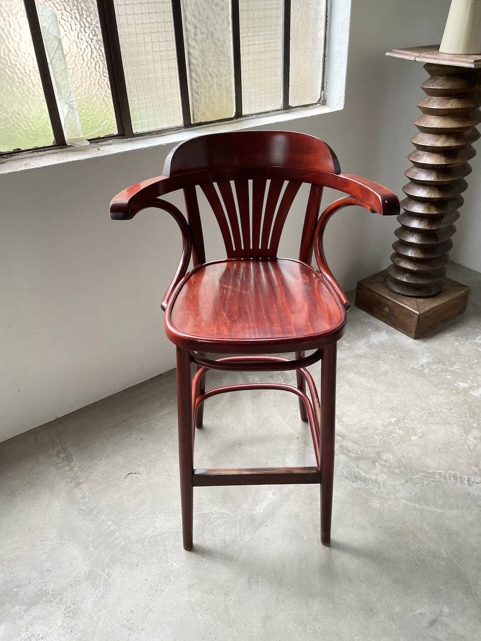 Set of 8 high bistro stools