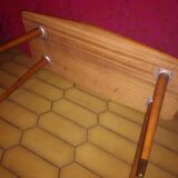 Table low Scandinavian style