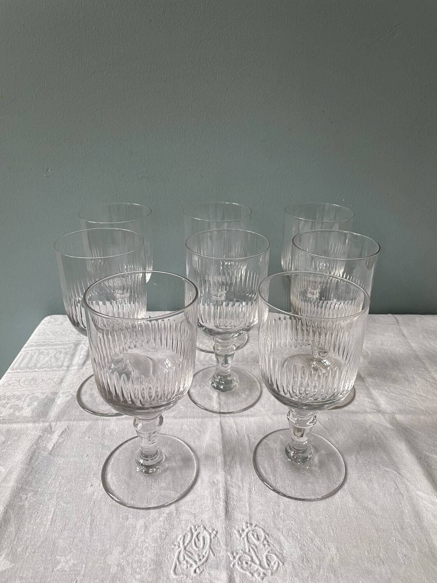 Set of 8 old glasses in Portieux crystal