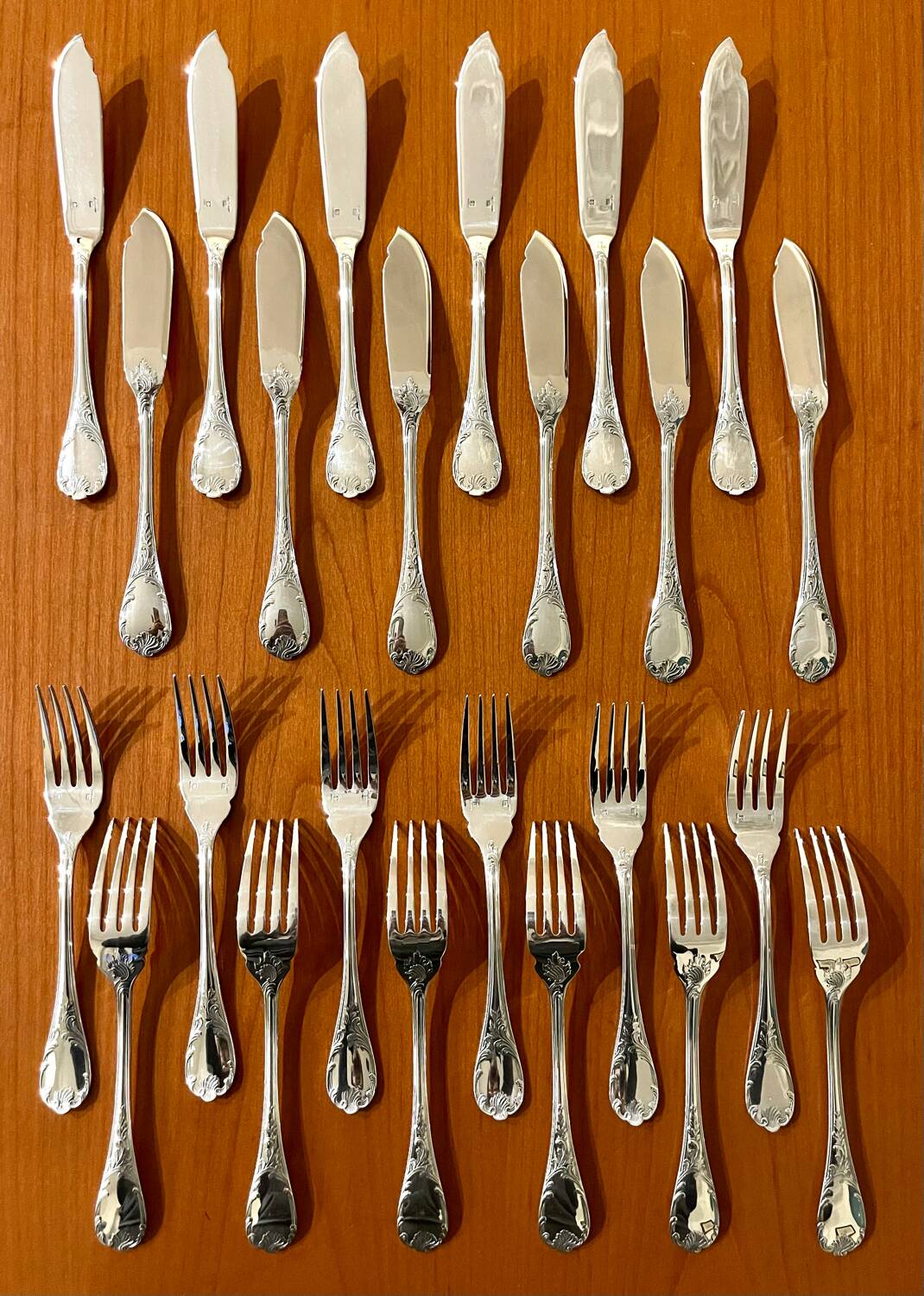 Christofle Marly 12 fish cutlery sets, 24 pieces, very good condition