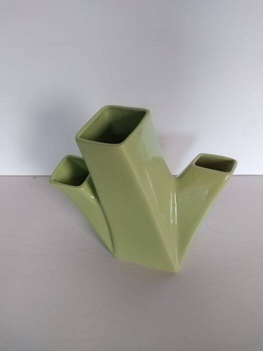Vintage Trinava Vase • Ceramic • Hani Rashid • Alessi • 2000
