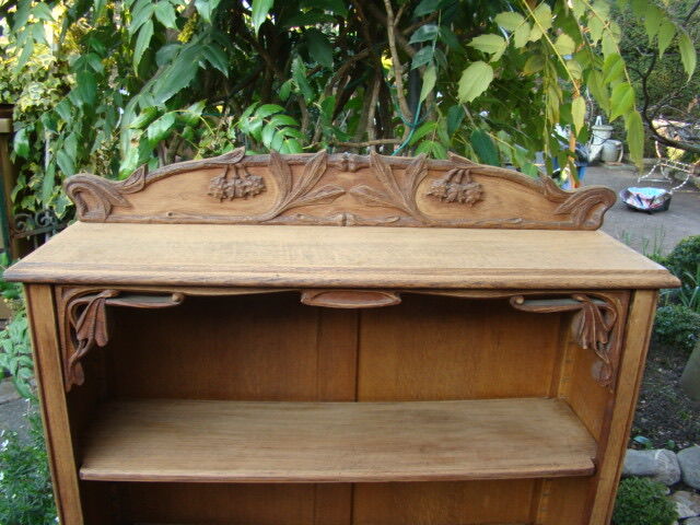 Bibus in oak art nouveau