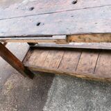 Workbench in raw wood with the press