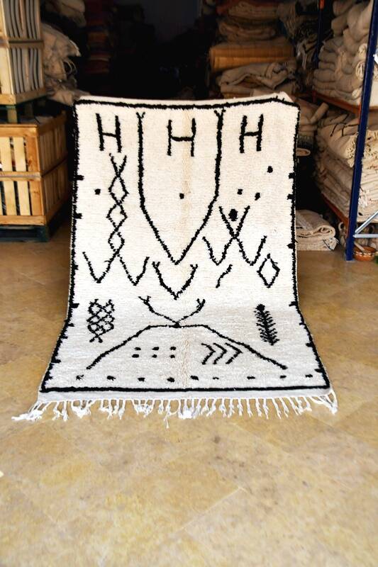 Azilal Moroccan Berber rug 250 x 146 cm New