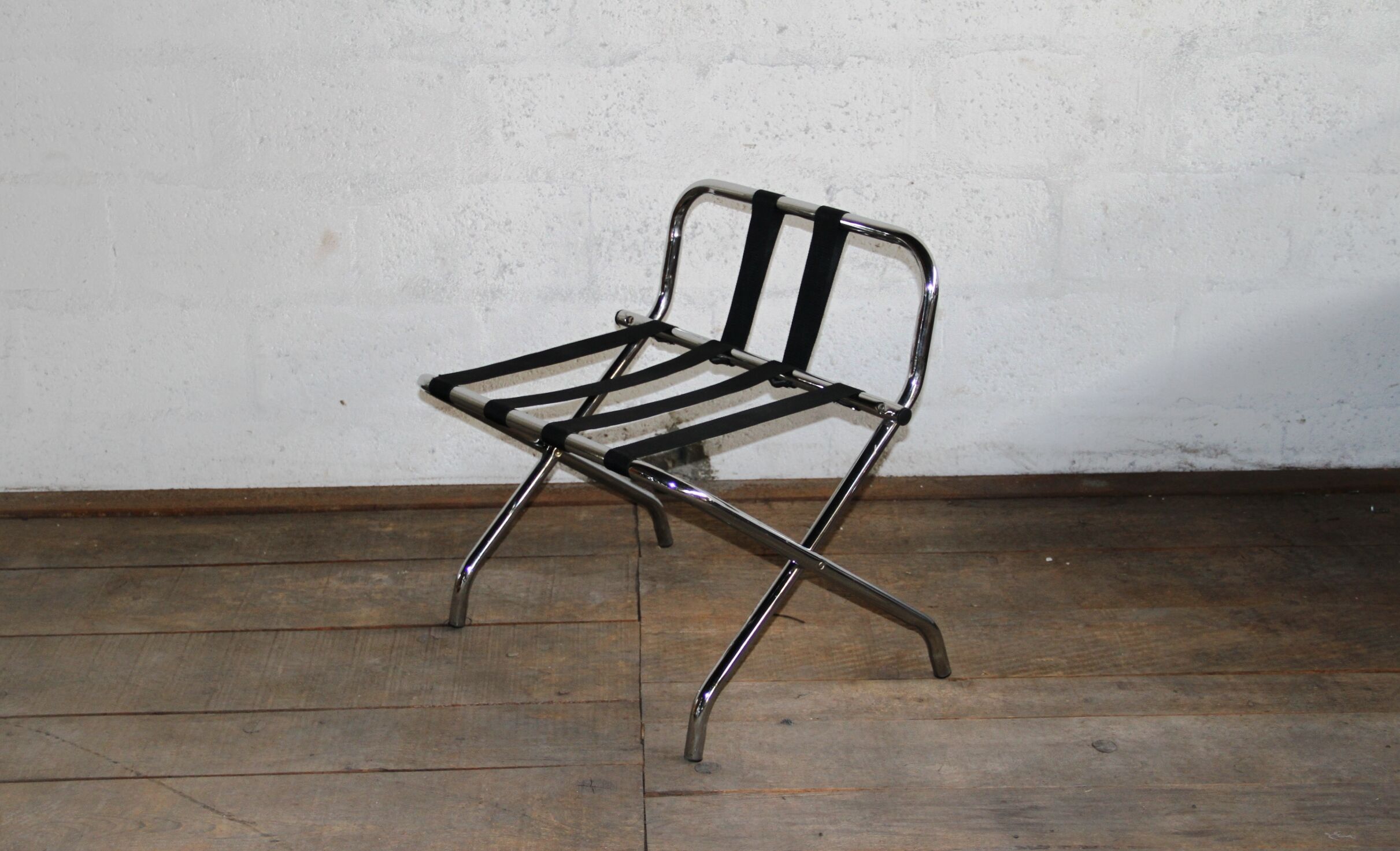 Set of 6 design luggage racks