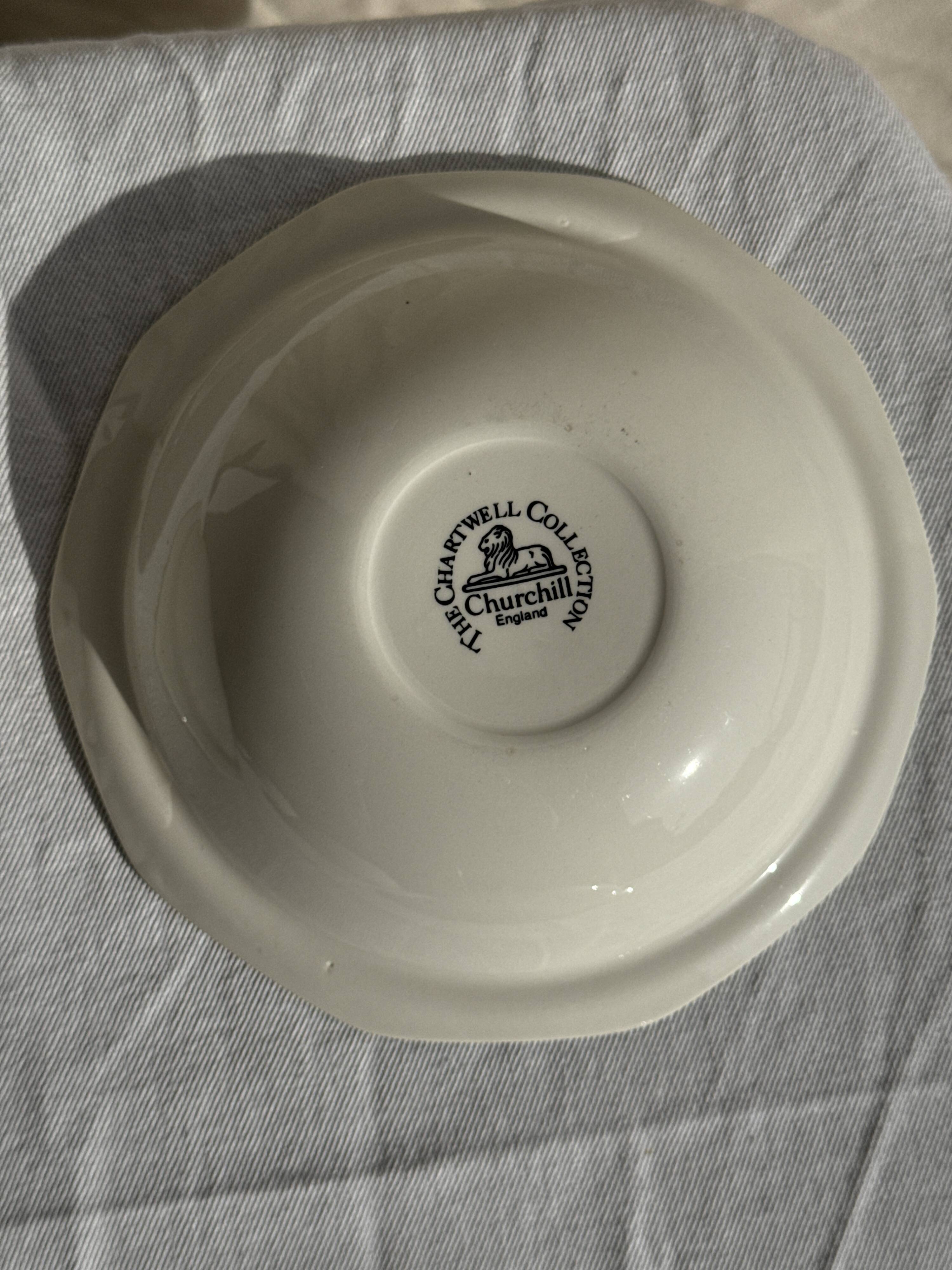 Set of 11 fruit-patterned bowls The Chartwell Collection England D17