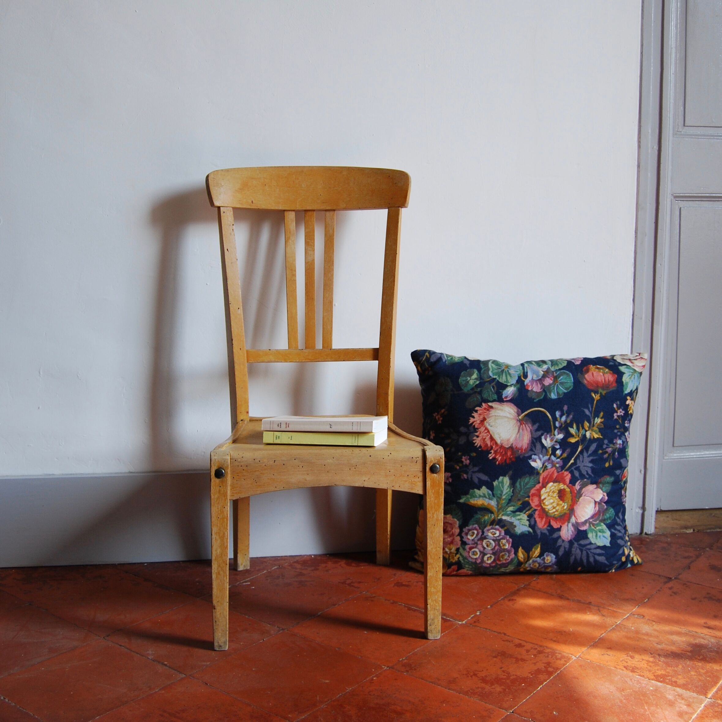 Stella chair