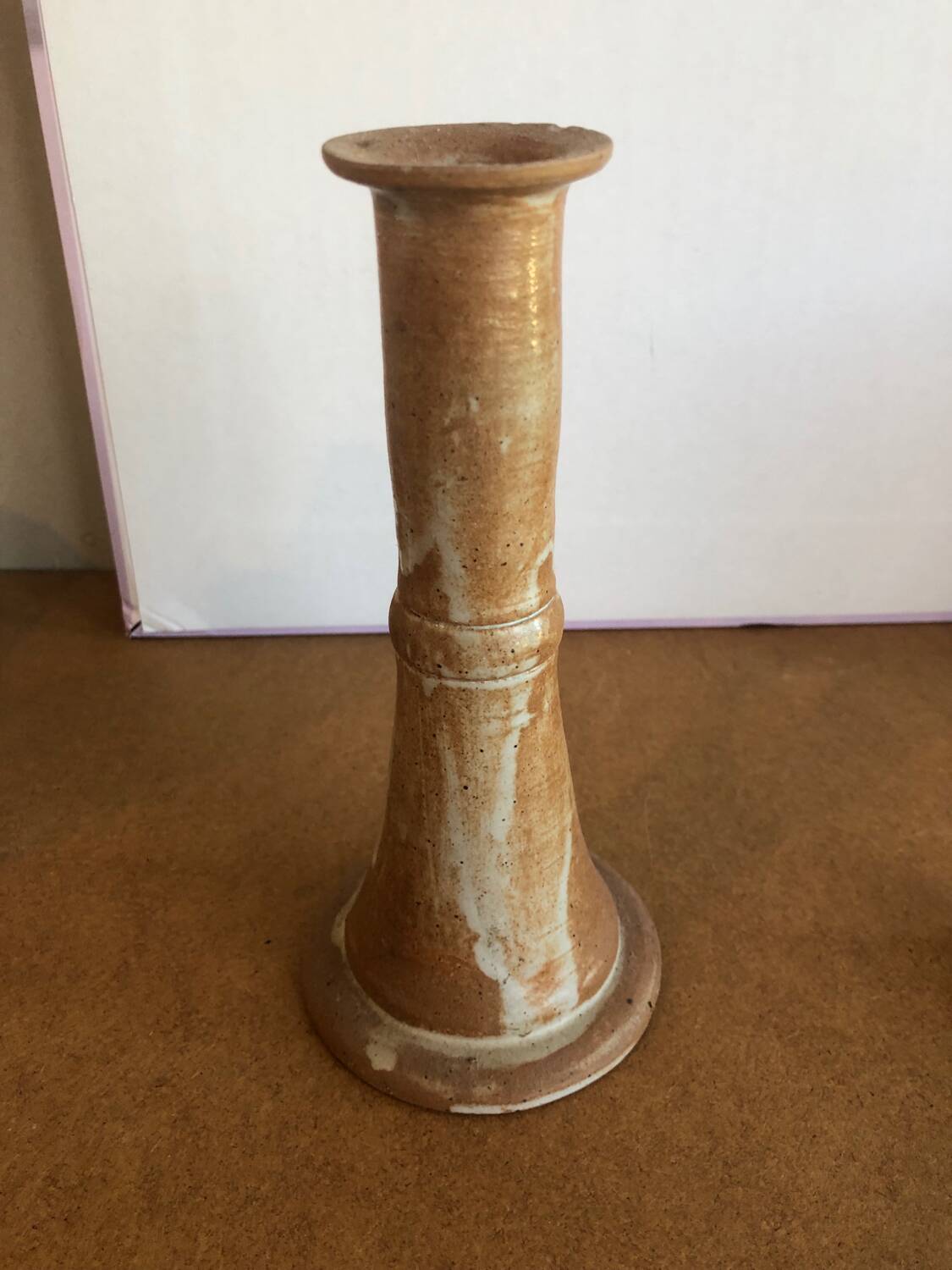 Pretty sandstone candle holder with handle