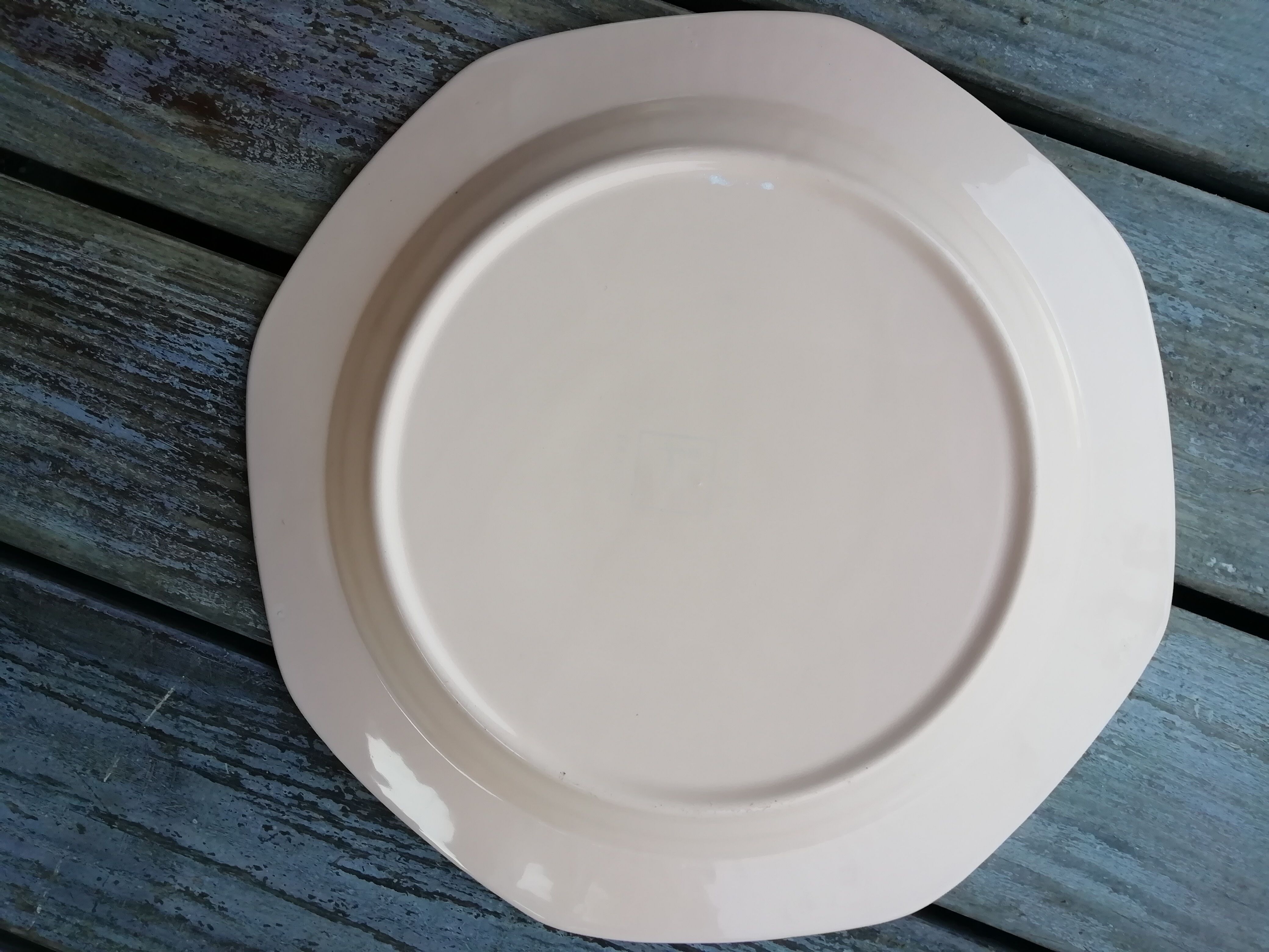 Plat octogonal rose poudré