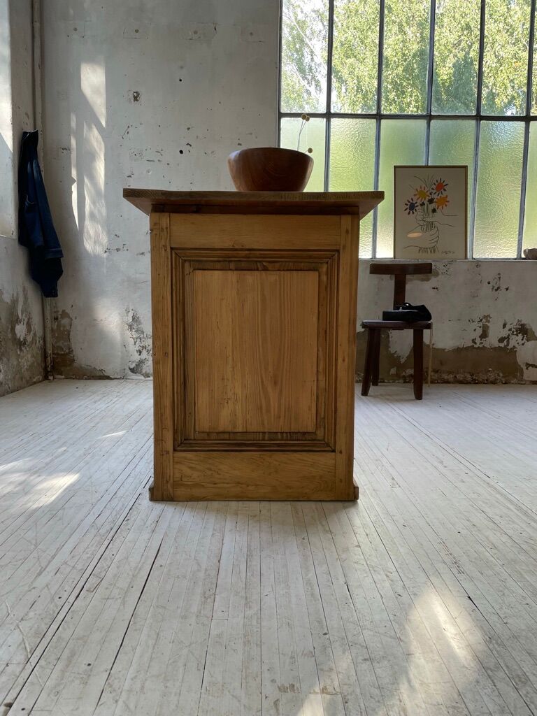 1900 pine trading post