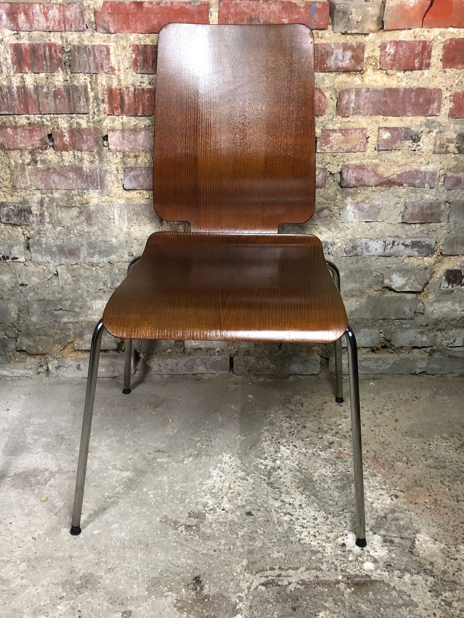 Vintage Scandinavian chairs (series of 4) in thermoformed wood 1970