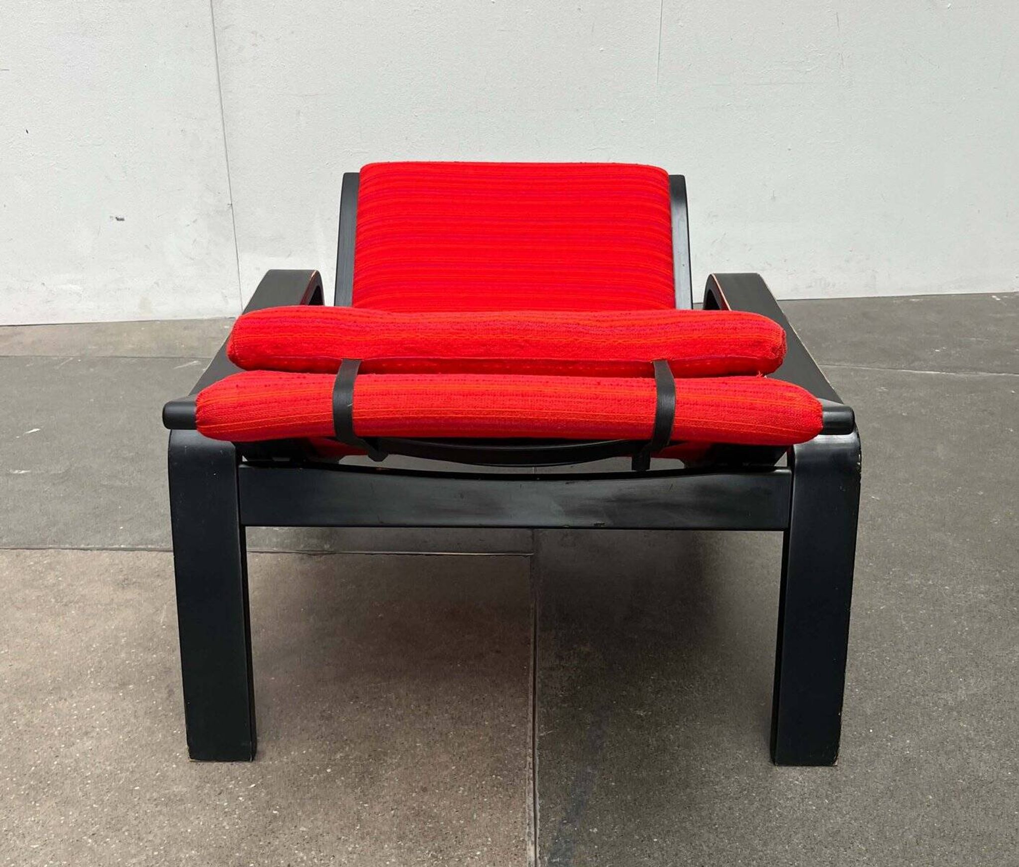 Mid-century modern Pulkka lounge chair by Ilmari Lappalainen for Asko, Finland, 1960s.