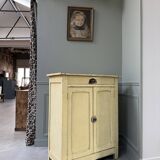 Yellow butter Parisian buffet