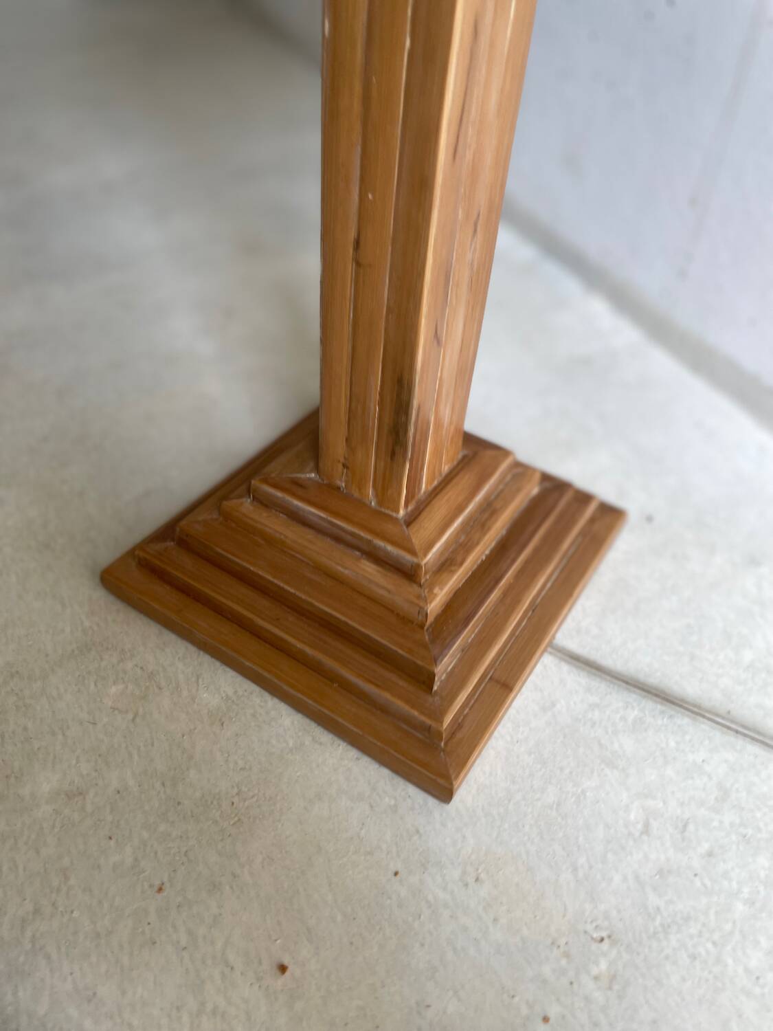 Lampe de table moderniste en bambou