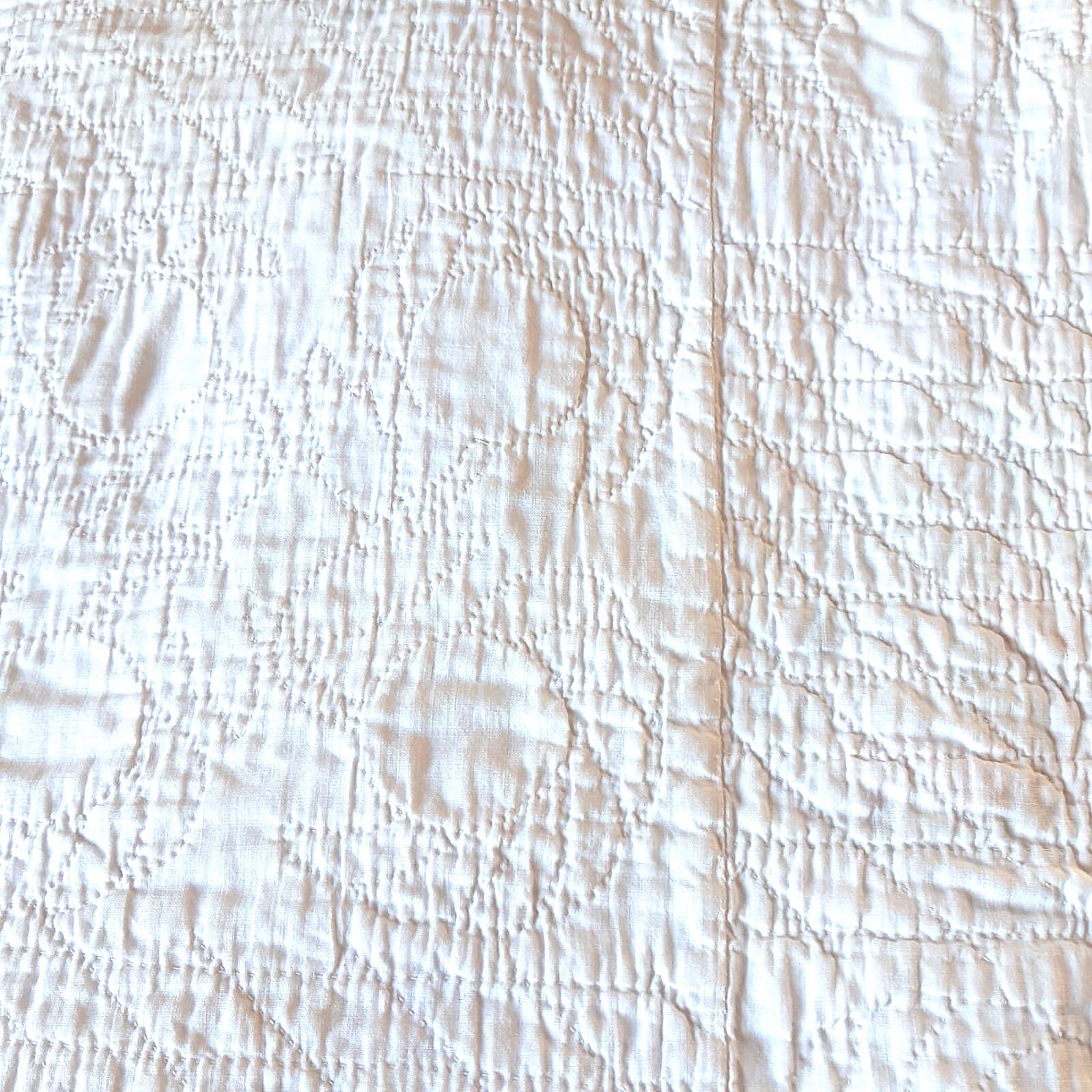 Quilted and embroidered american patchwork 182x193 cm