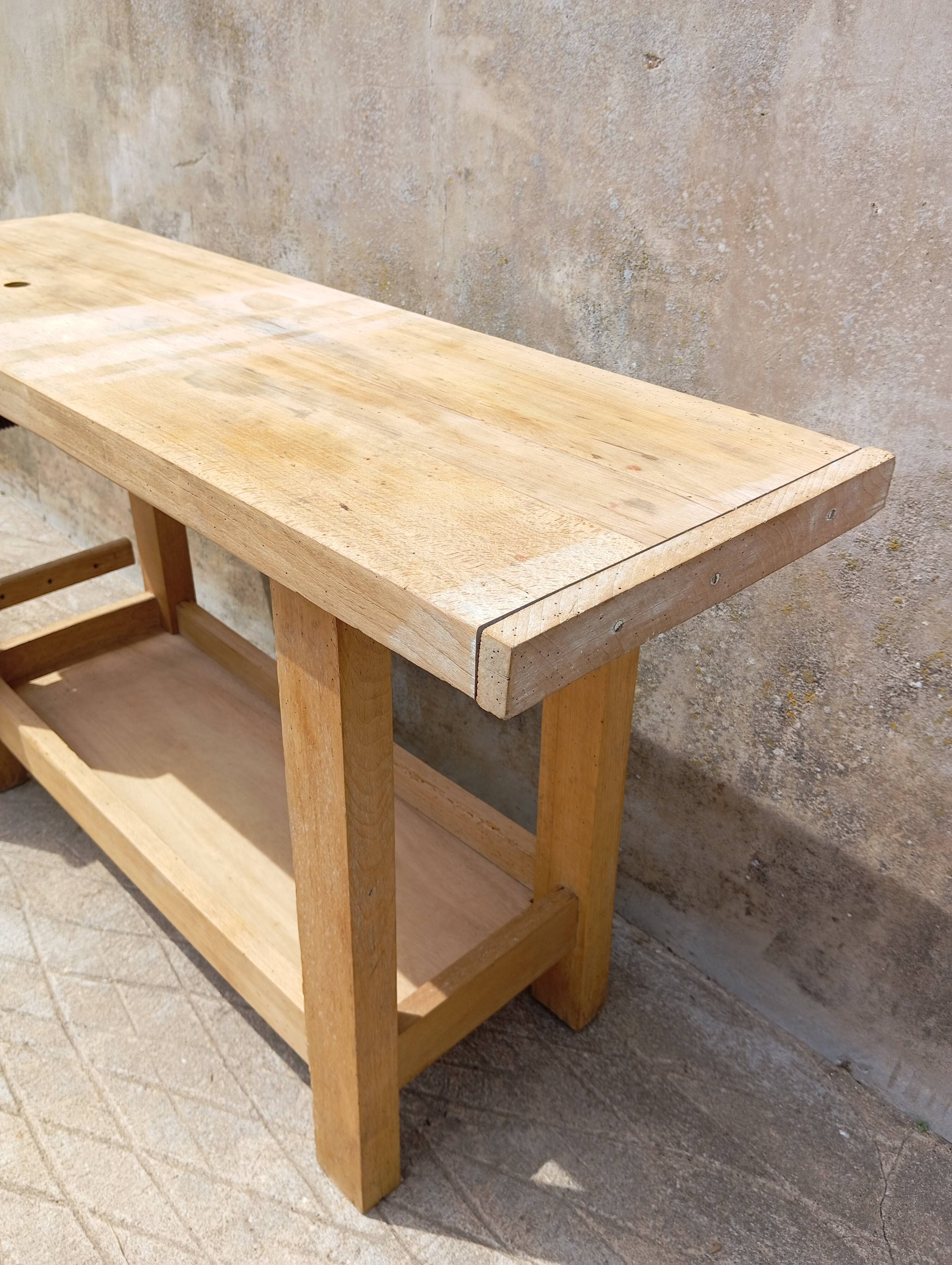 Established carpenter