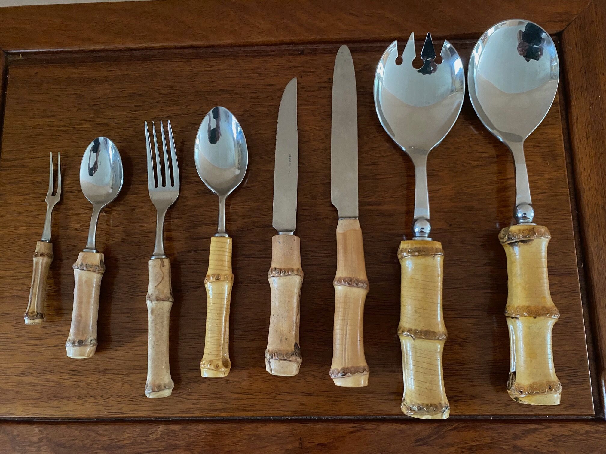 Ion and bamboo cutlery set 74 pieces