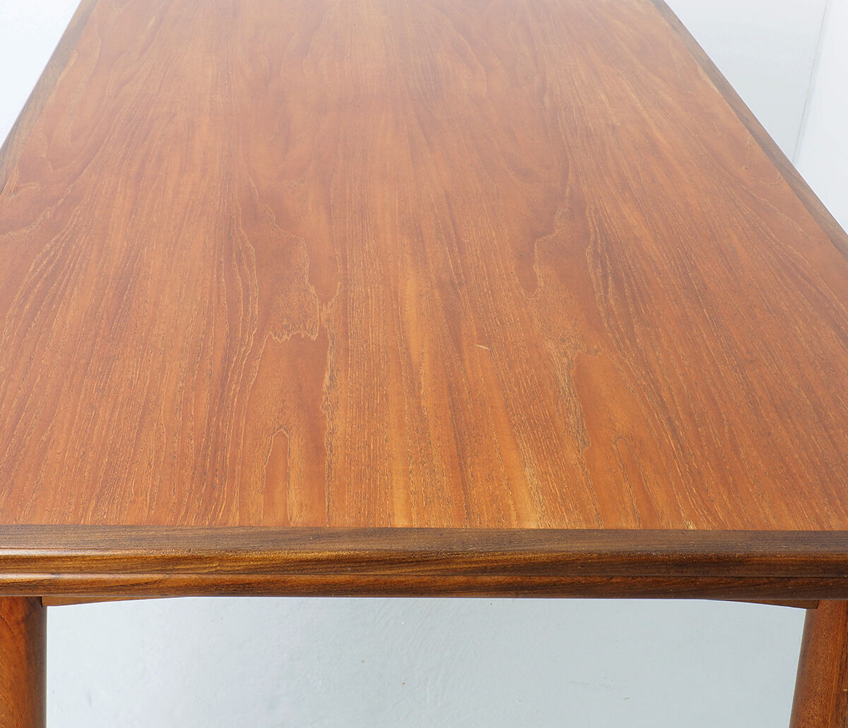 Table extensible en bois de rose de conception danoise, 1960
