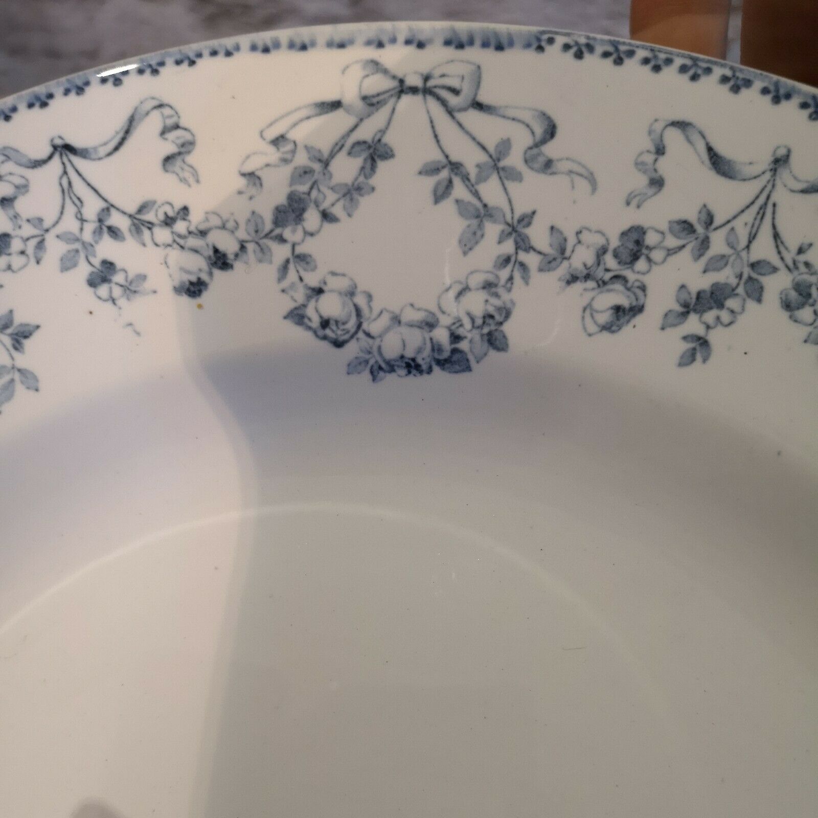 Round dish in Earthenware Sarreguemines Model Mozart