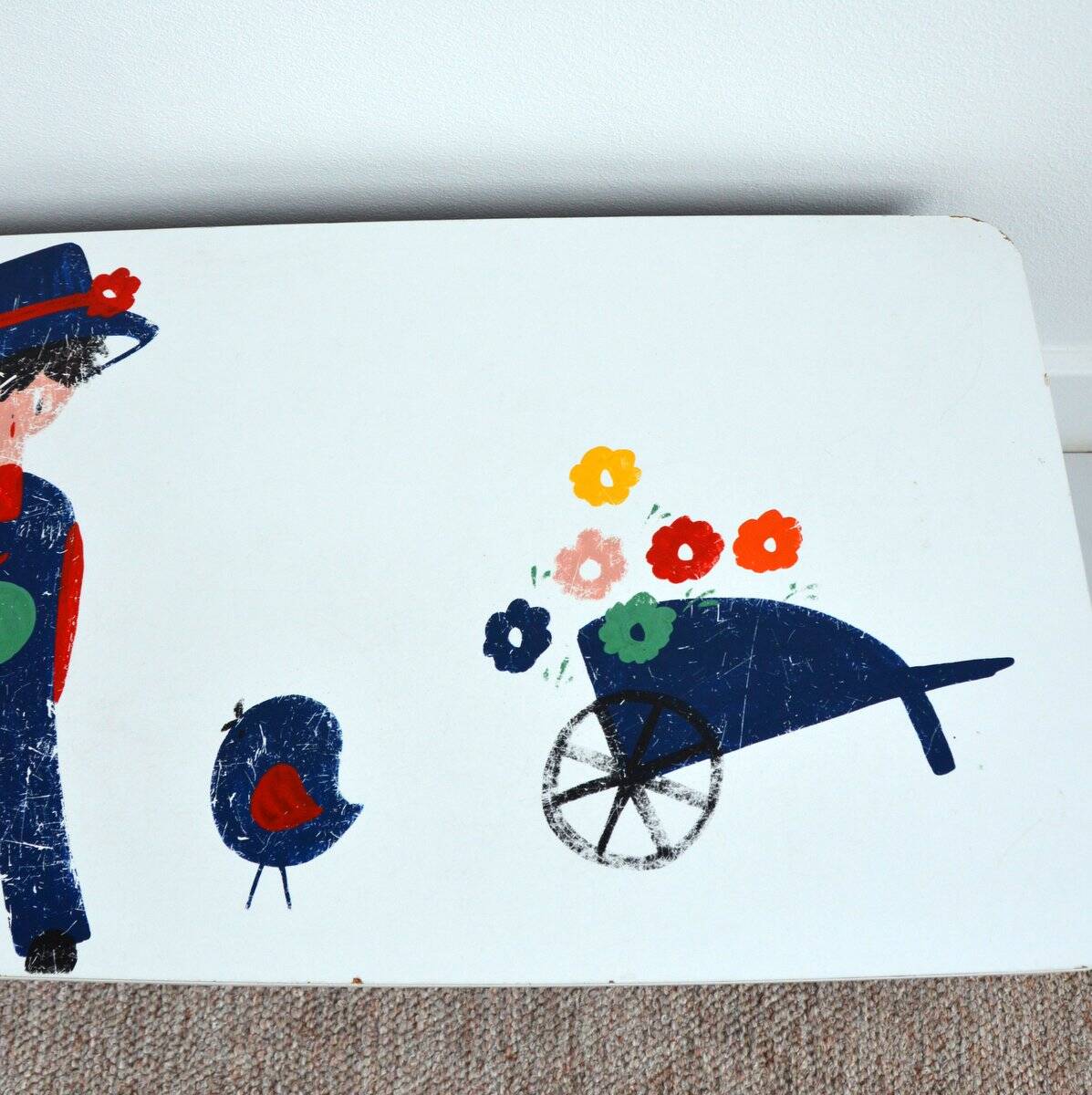 Beautiful wooden toy chest from the 1960s. Nature/gardening decor.