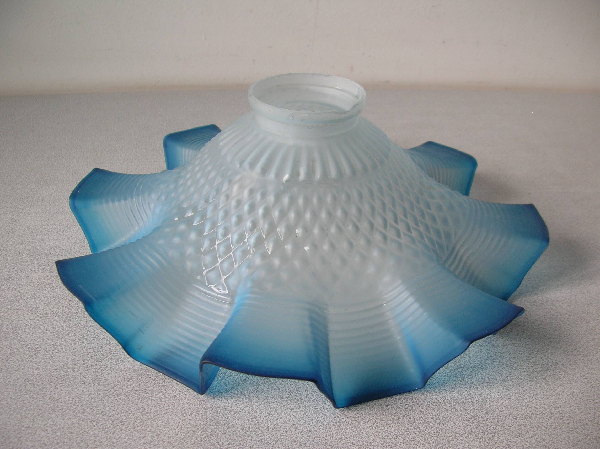 Antique corolla lampshade chandelier lamp pendant light in glass relief decor
