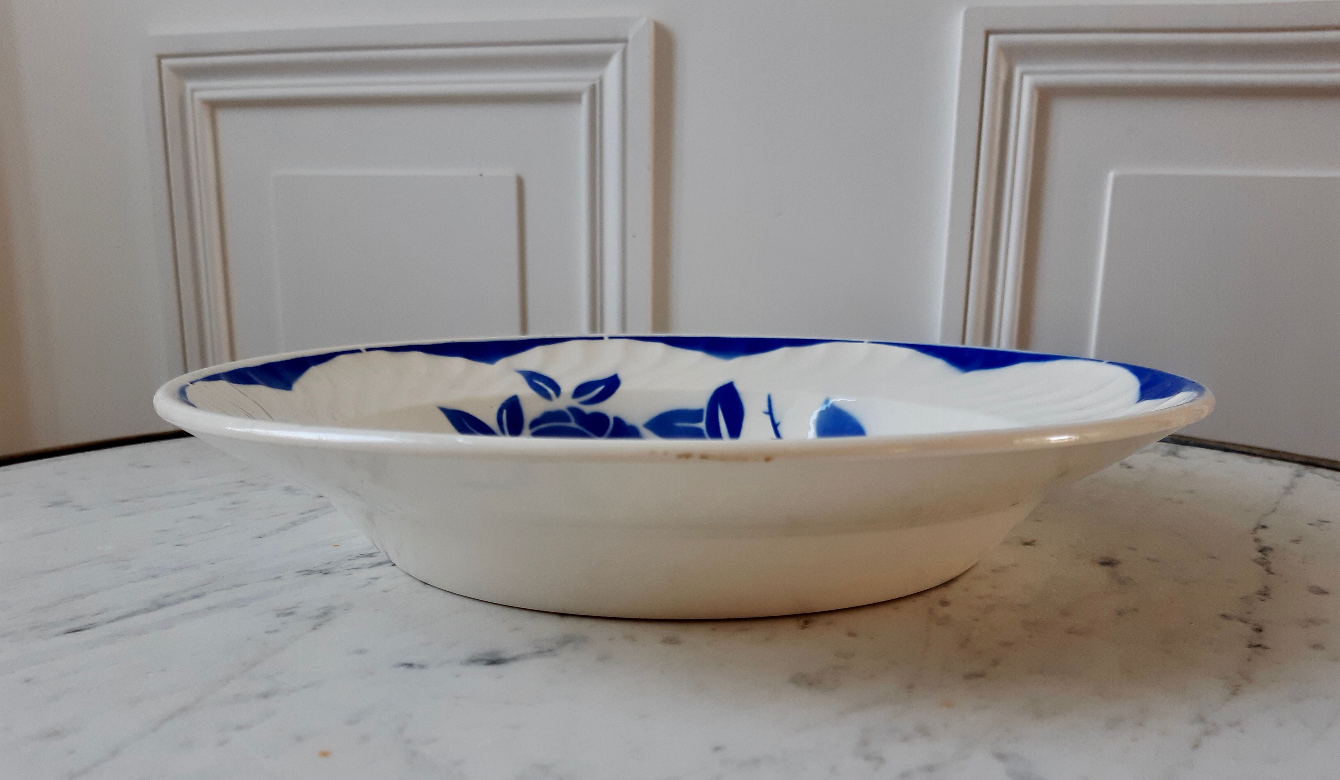 Hollow dish Digoin Sarreguemines model Corsica