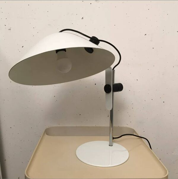 Lampe métal laqué blanc, Lella Montecroci et Marco de Carli, Arrelam, 1970