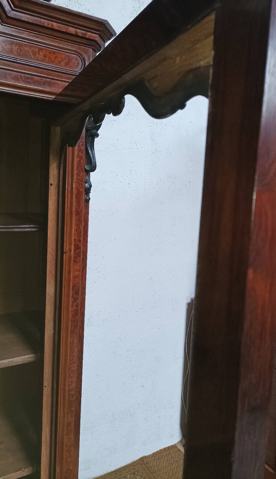 Library from the Napoleonic III era in thuya burl.