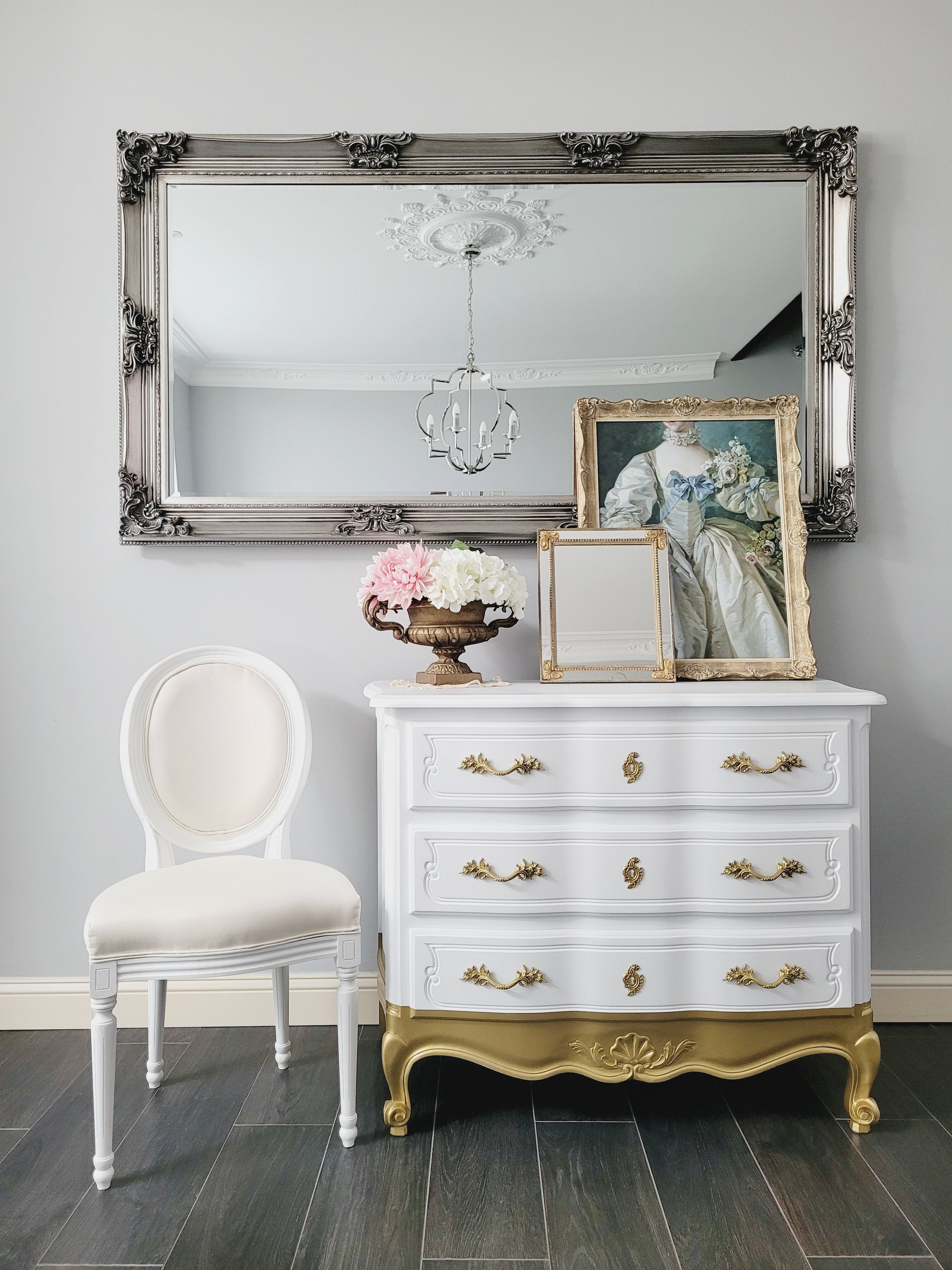 Louis XV style chest of drawers, white and gold
