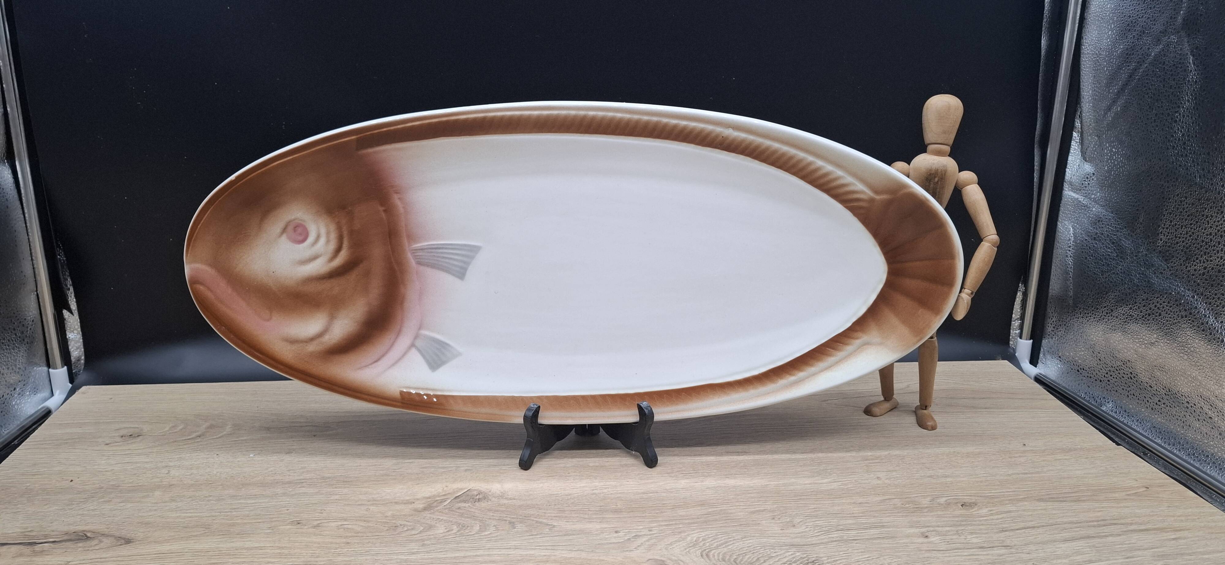 Fish dish Moulin des Loups faience Orchies