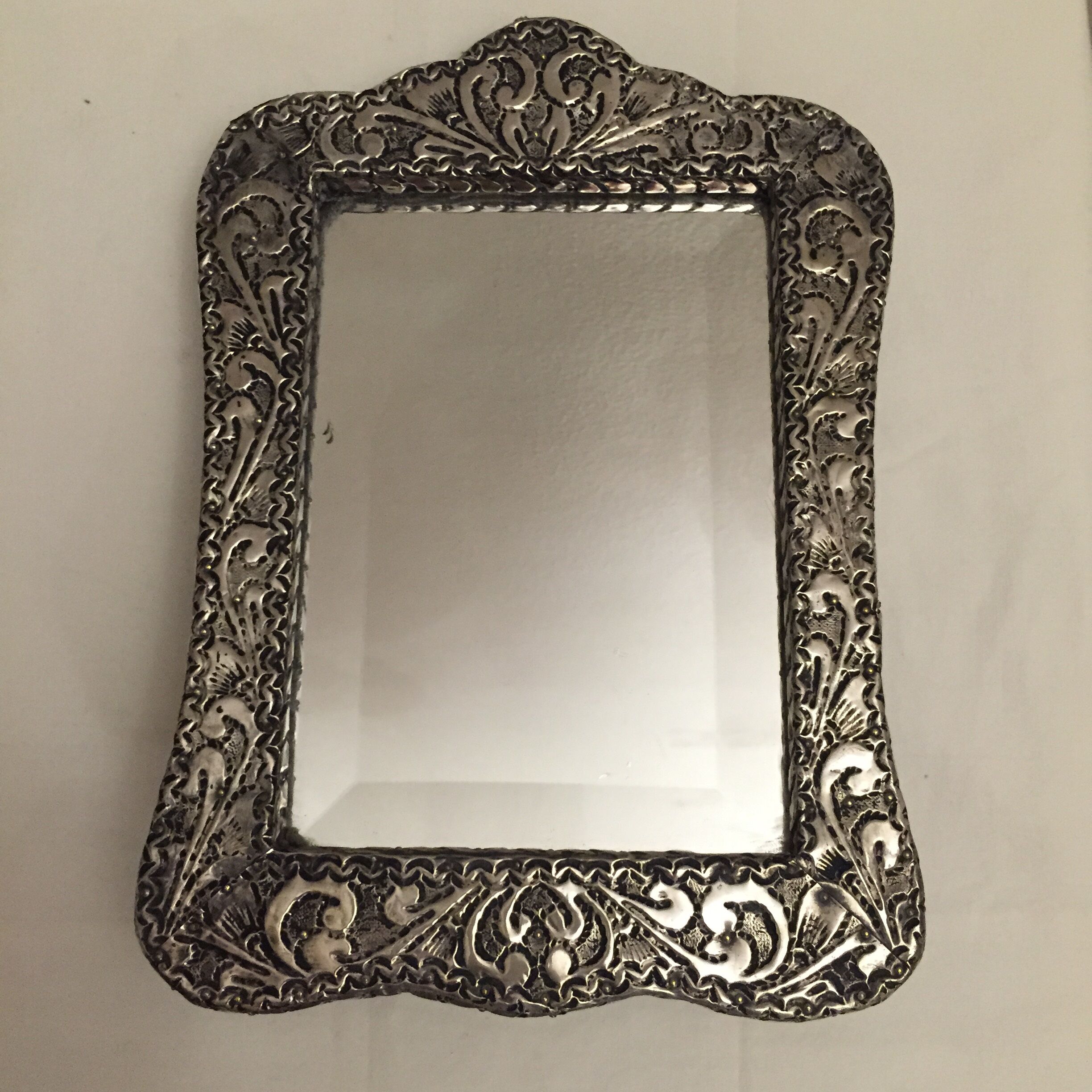 Silver metal table mirror 16x23cm