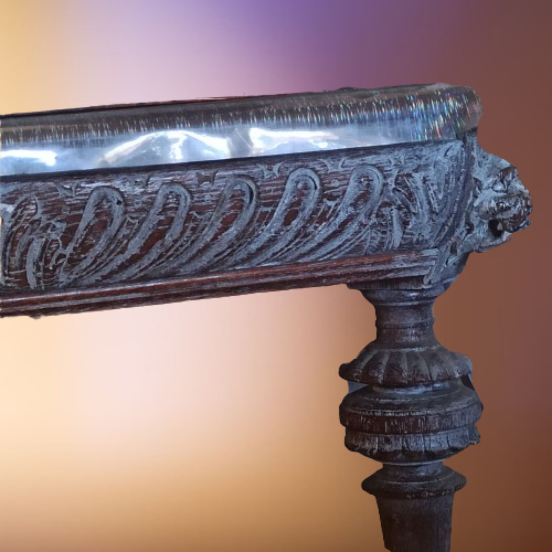 Table en chêne têtes de lion
