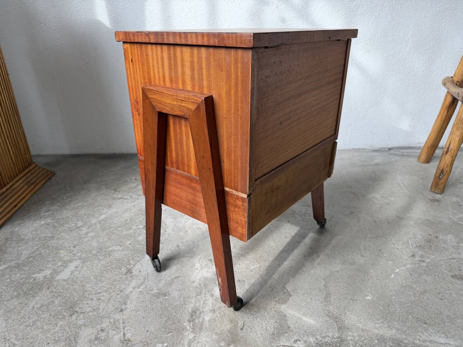 Small side table / Bedside table
