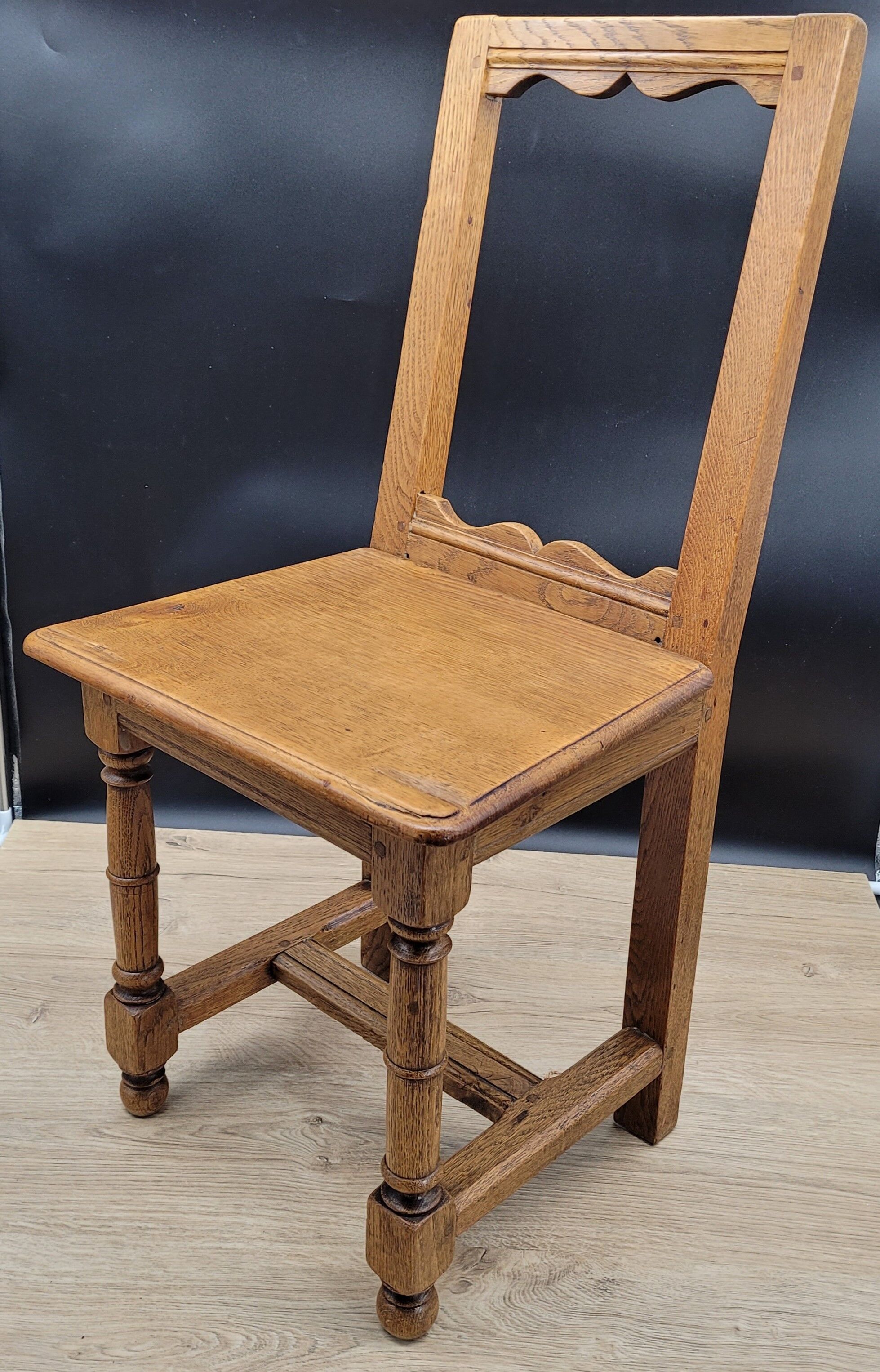 Solid wood country chair