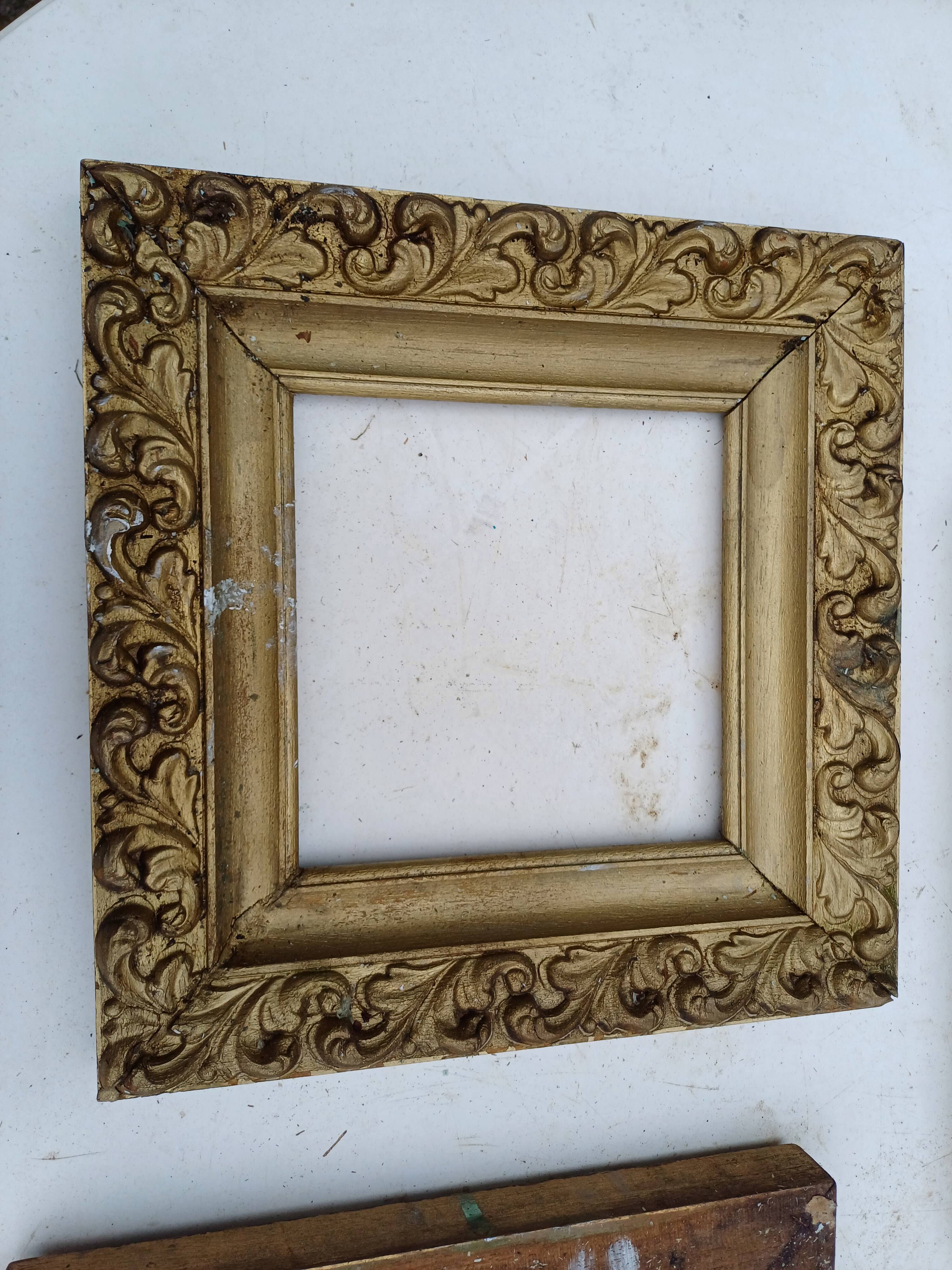3 19th century gilded frames Wood and Stuk