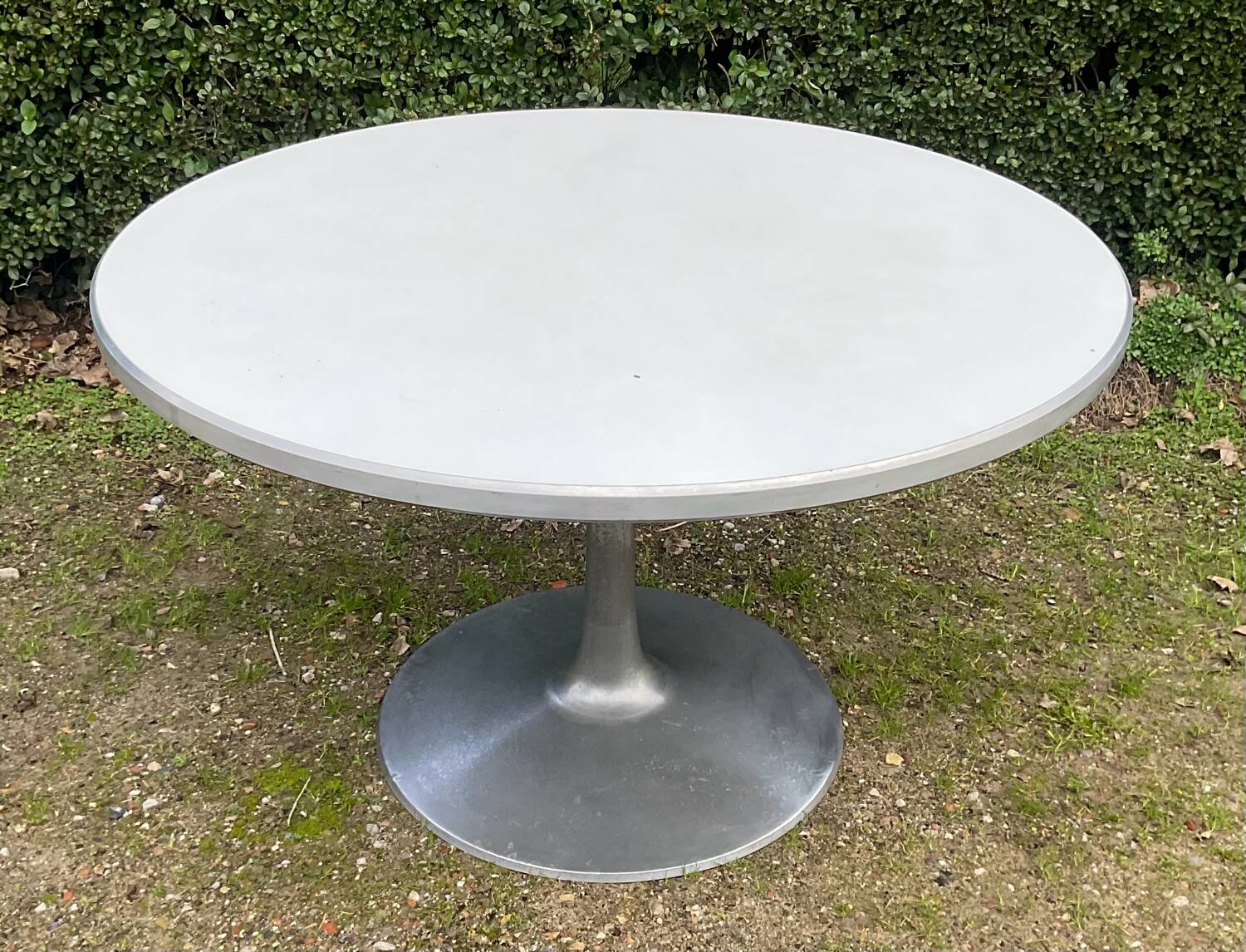 Poul Cadovius dining table for France & son from the 1960s.