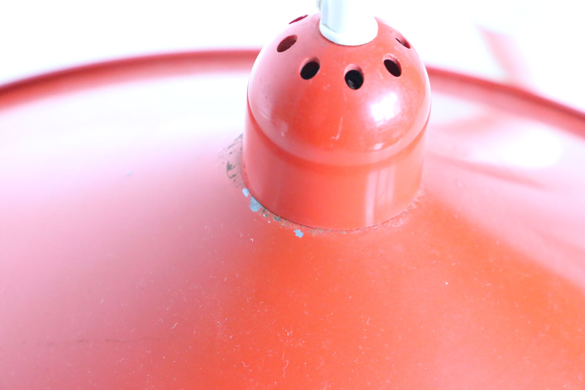 Suspension in red industrial enamelled metal, vintage