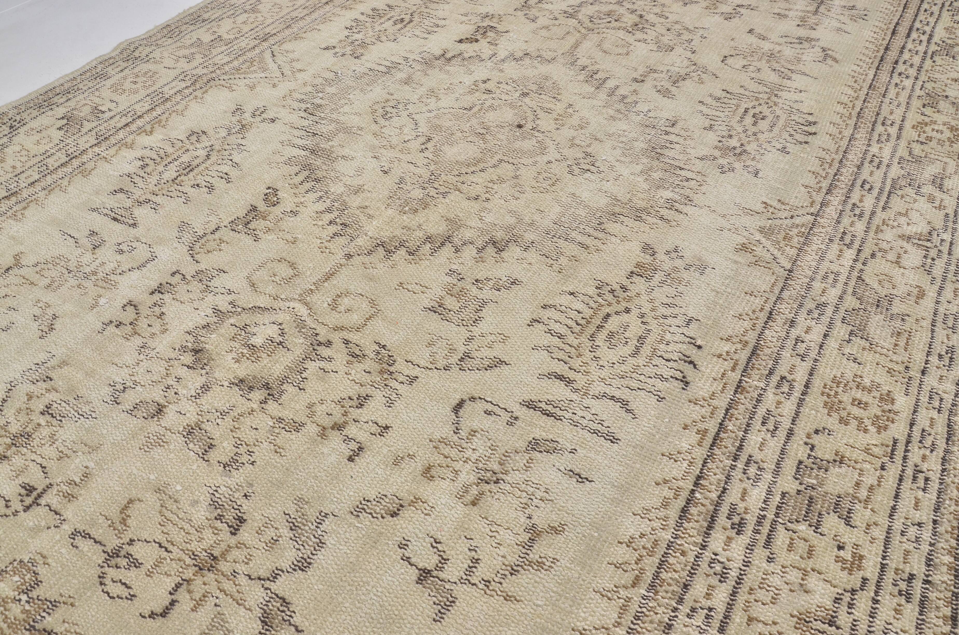 Tapis Oushak beige