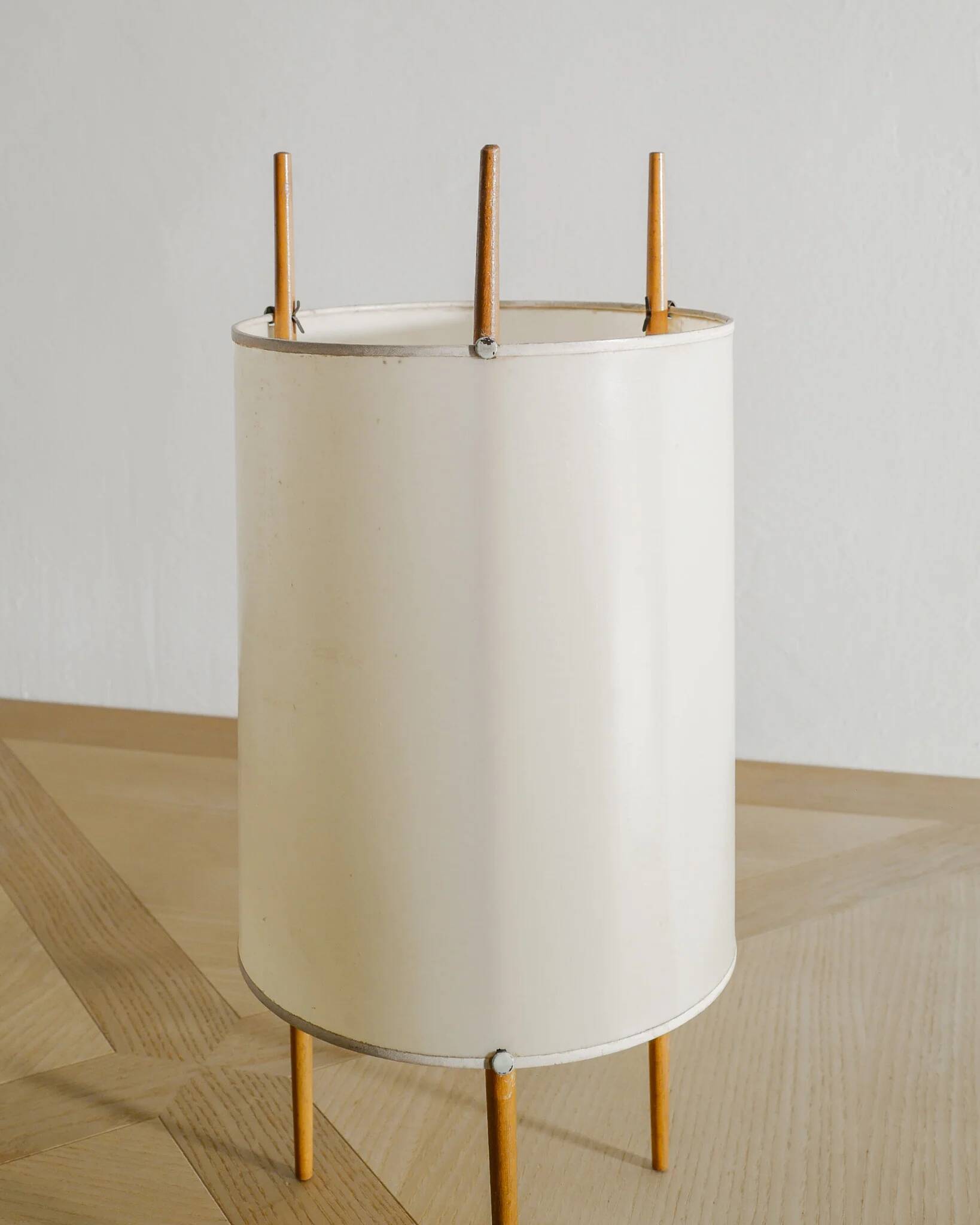 Vintage Mid Century "No 9" Desk Table Lamp by Isamu Noguchi, 1940s